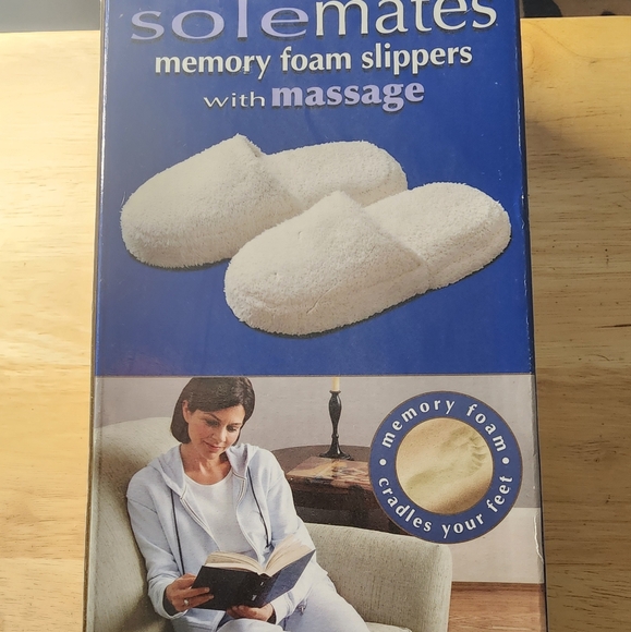 NWT HOMEDICS SOLEMATES MEMORY FOAM SLIPPERS WITH MASSAGE SIZE S/M - Picture 1 of 3